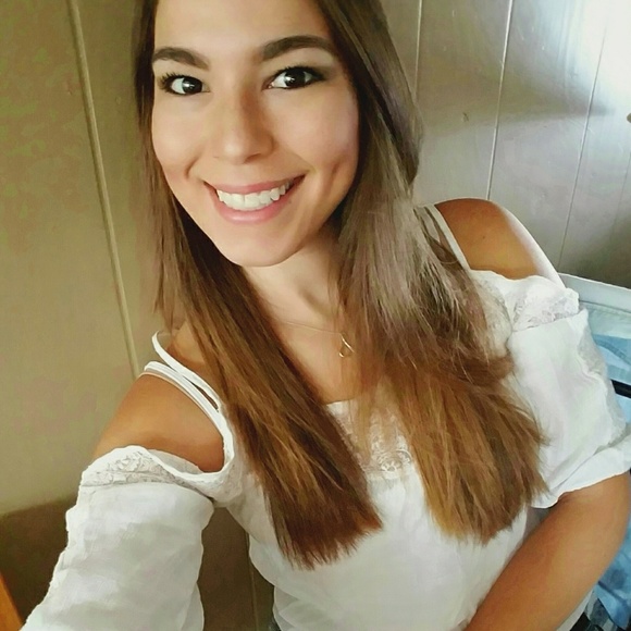 Meet your Posher - Picture 1 of 3